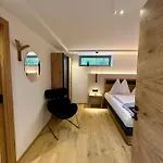 Manfred Апартаменты *