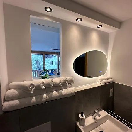 Manfred Apartment